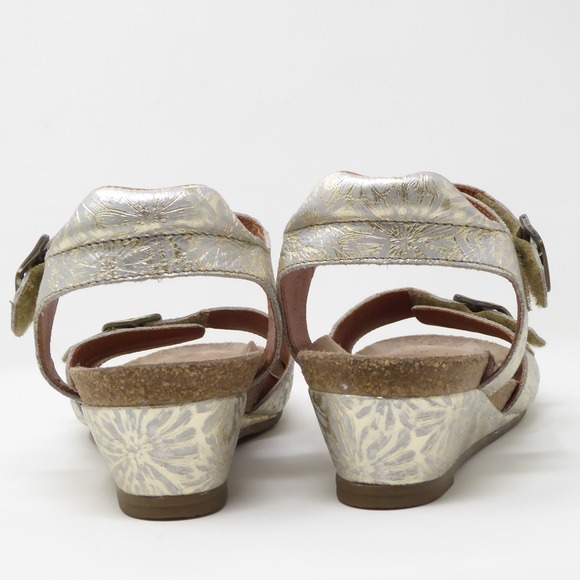 Taos Traveler Silver Gold Floral Wedge Sandals Leather Size 39 EU / 8-8.5 US - Picture 5 of 10